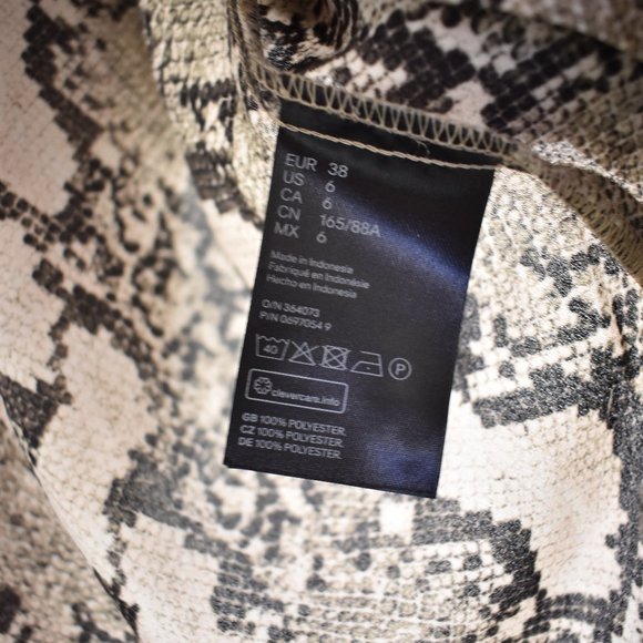 H&M Beige Snakeskin Pattern Chiffon Long Sleeve Blouse - Picture 13 of 14